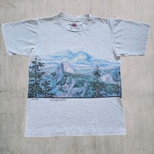 Vintage 90s Yosemite Wrap around Tee